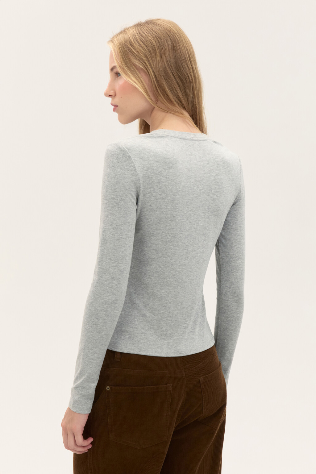 Лонгслив приталенный из вискозы - цвет серый - 3
