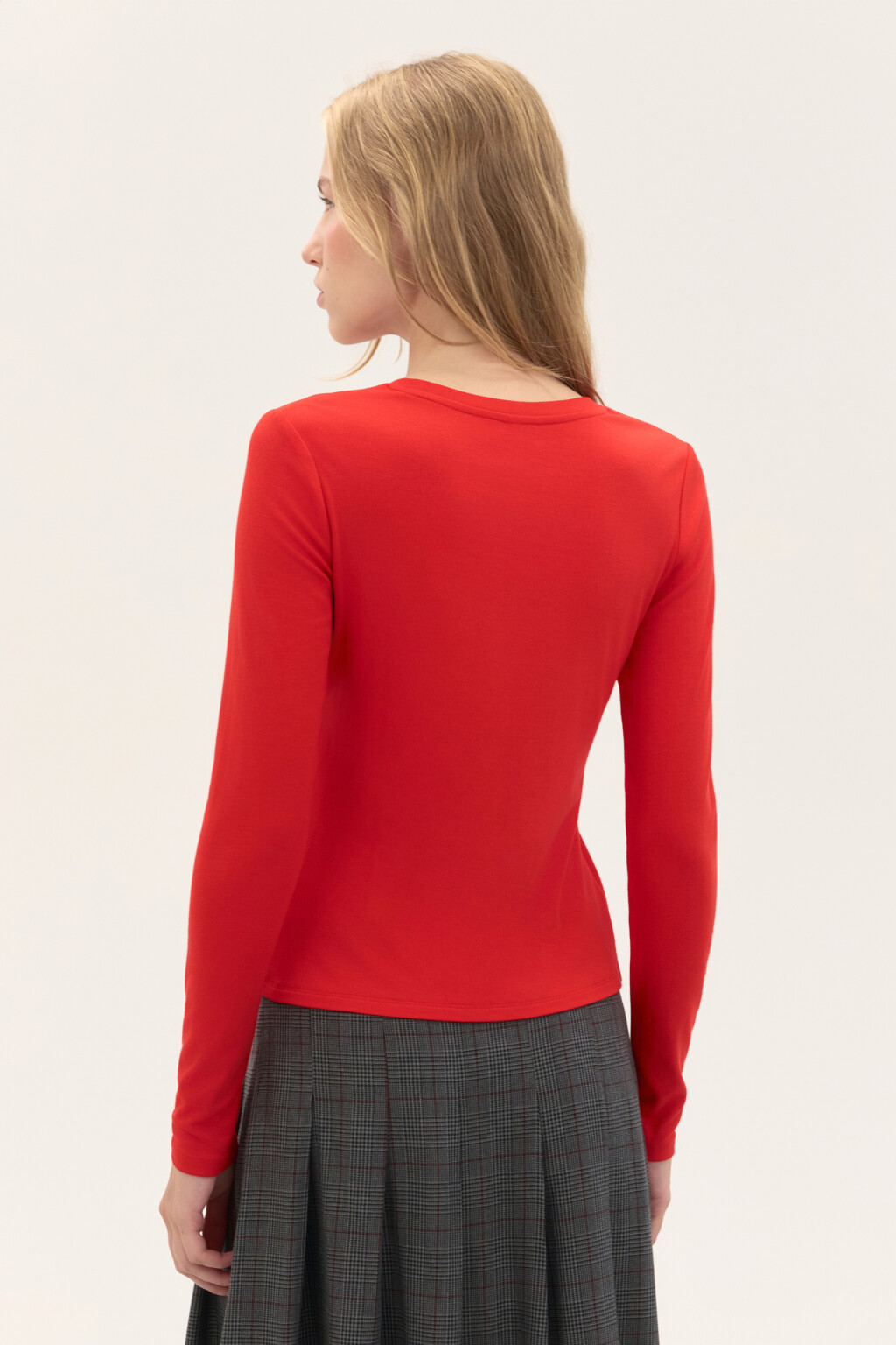 Лонгслив приталенный из вискозы - цвет красный - 4