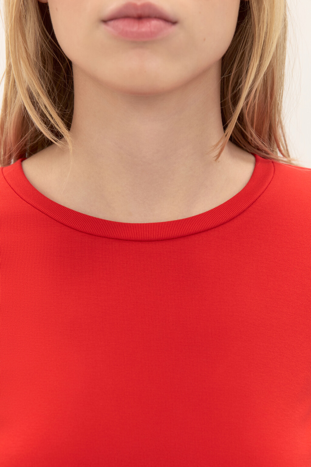 Лонгслив приталенный из вискозы - цвет красный - 6