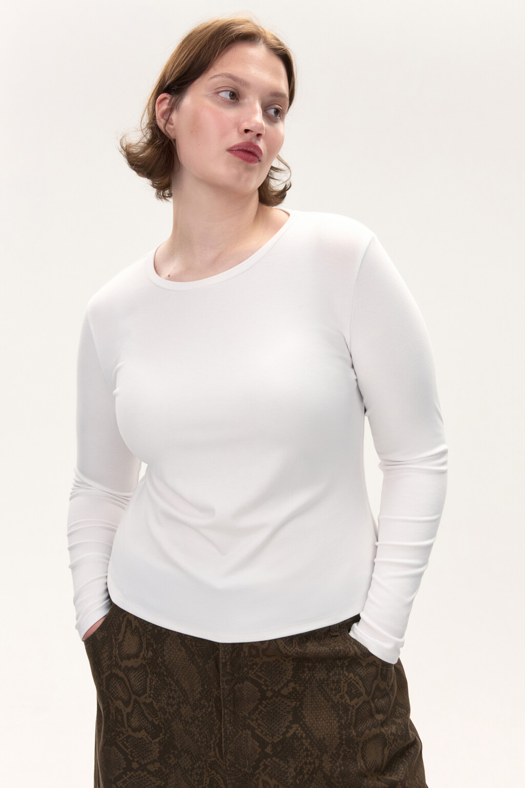 Лонгслив приталенный из вискозы - цвет белый - 1