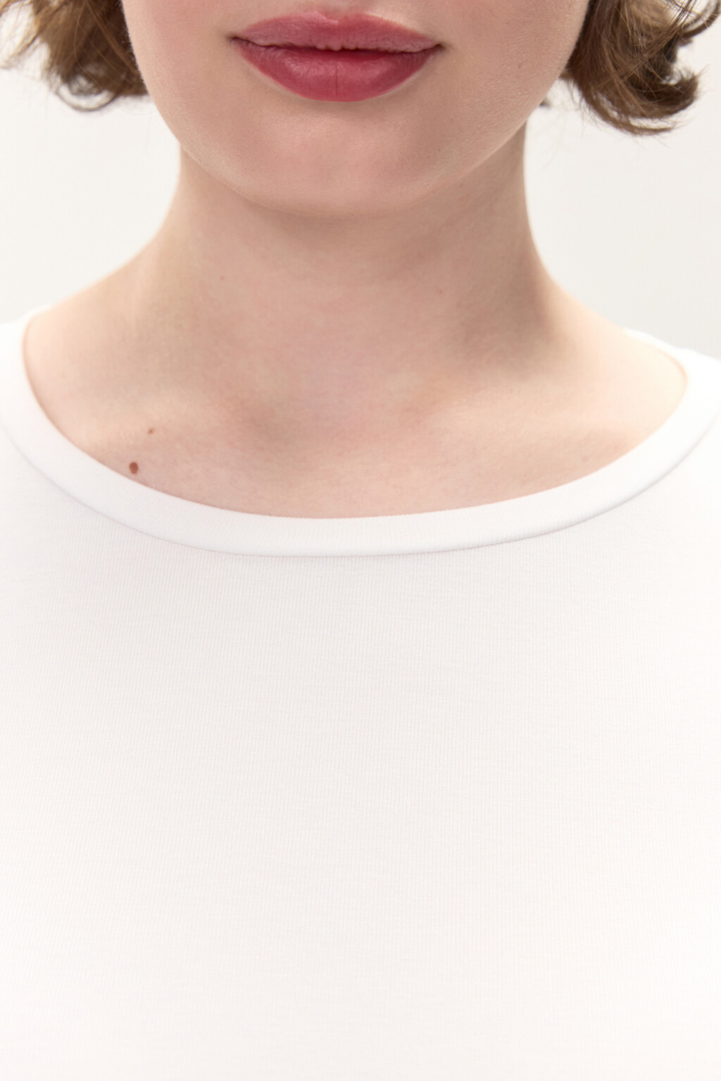 Лонгслив приталенный из вискозы - цвет белый - 5