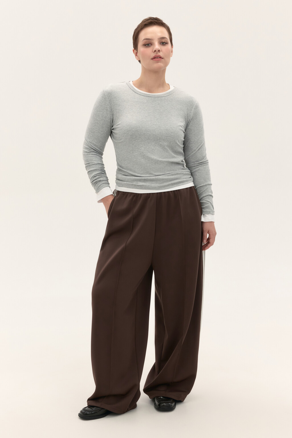 Лонгслив приталенный из вискозы - цвет серый - 4