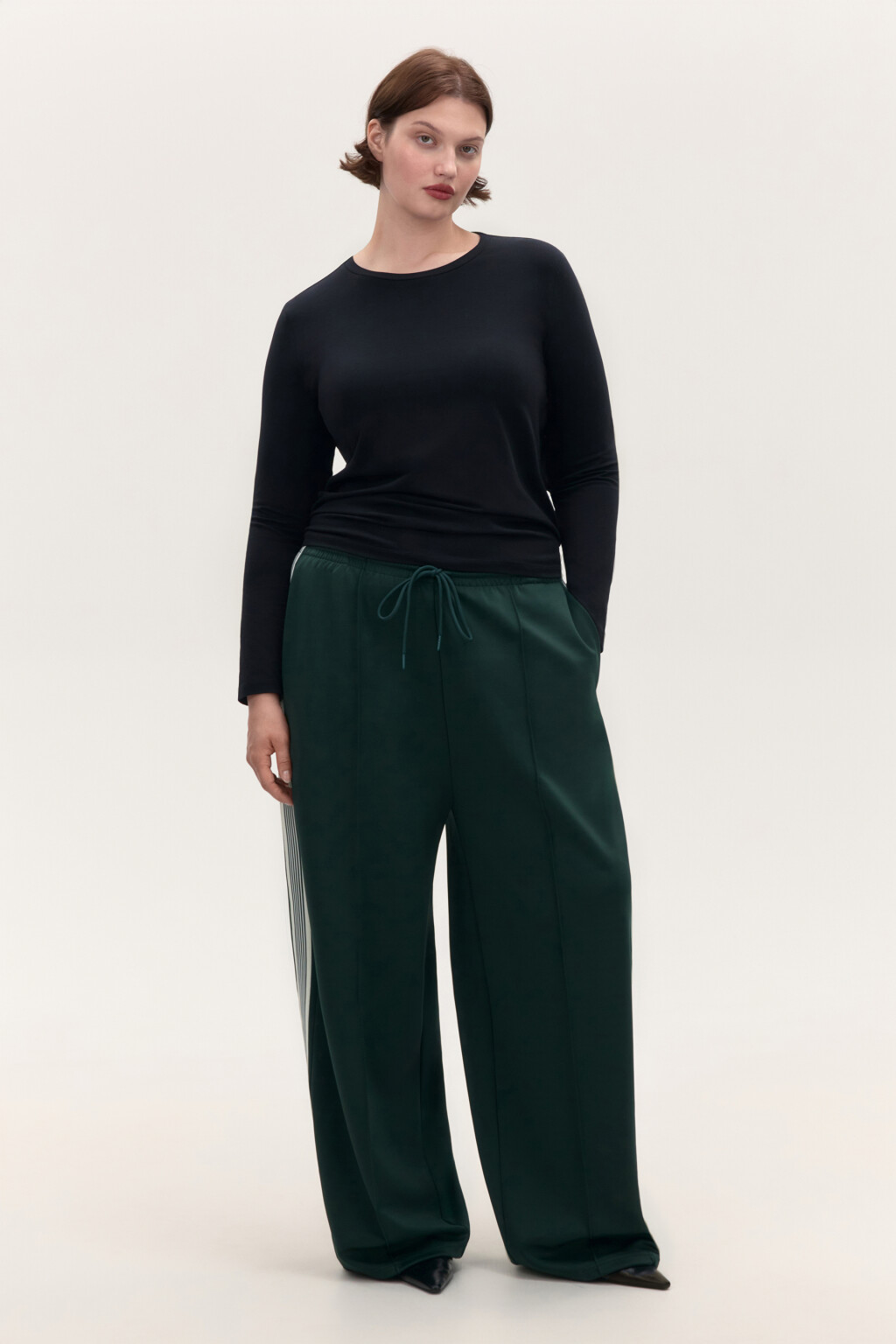 Лонгслив приталенный из вискозы - цвет черный - 4