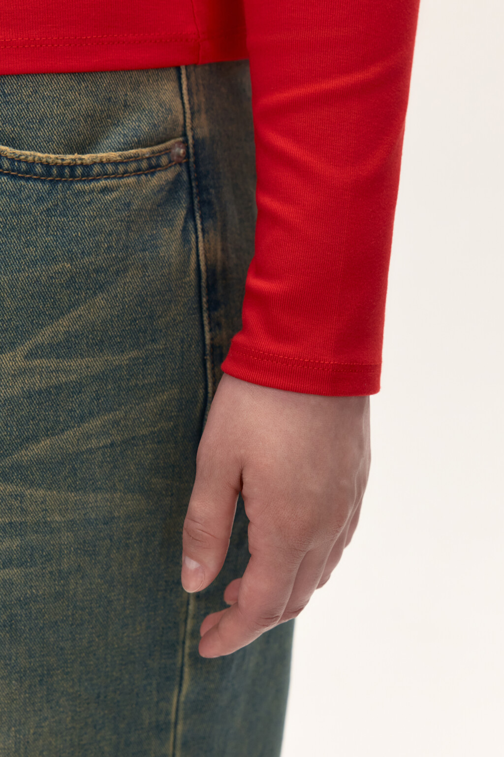 Лонгслив приталенный из вискозы - цвет красный - 7