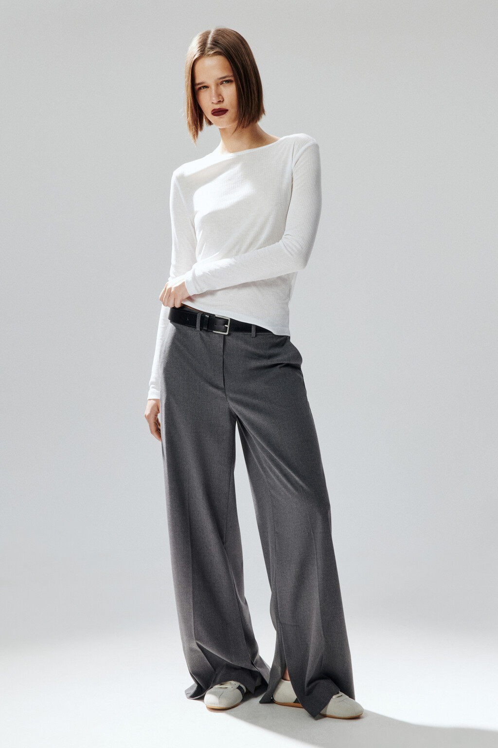 Лонгслив полупрозрачный в рубчик - цвет белый - 4