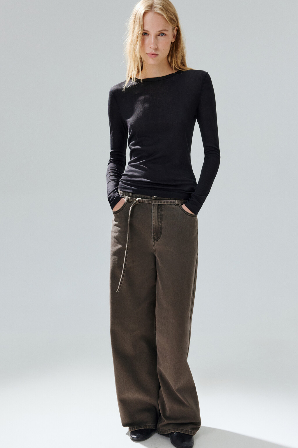 Лонгслив полупрозрачный в рубчик - цвет черный - 2