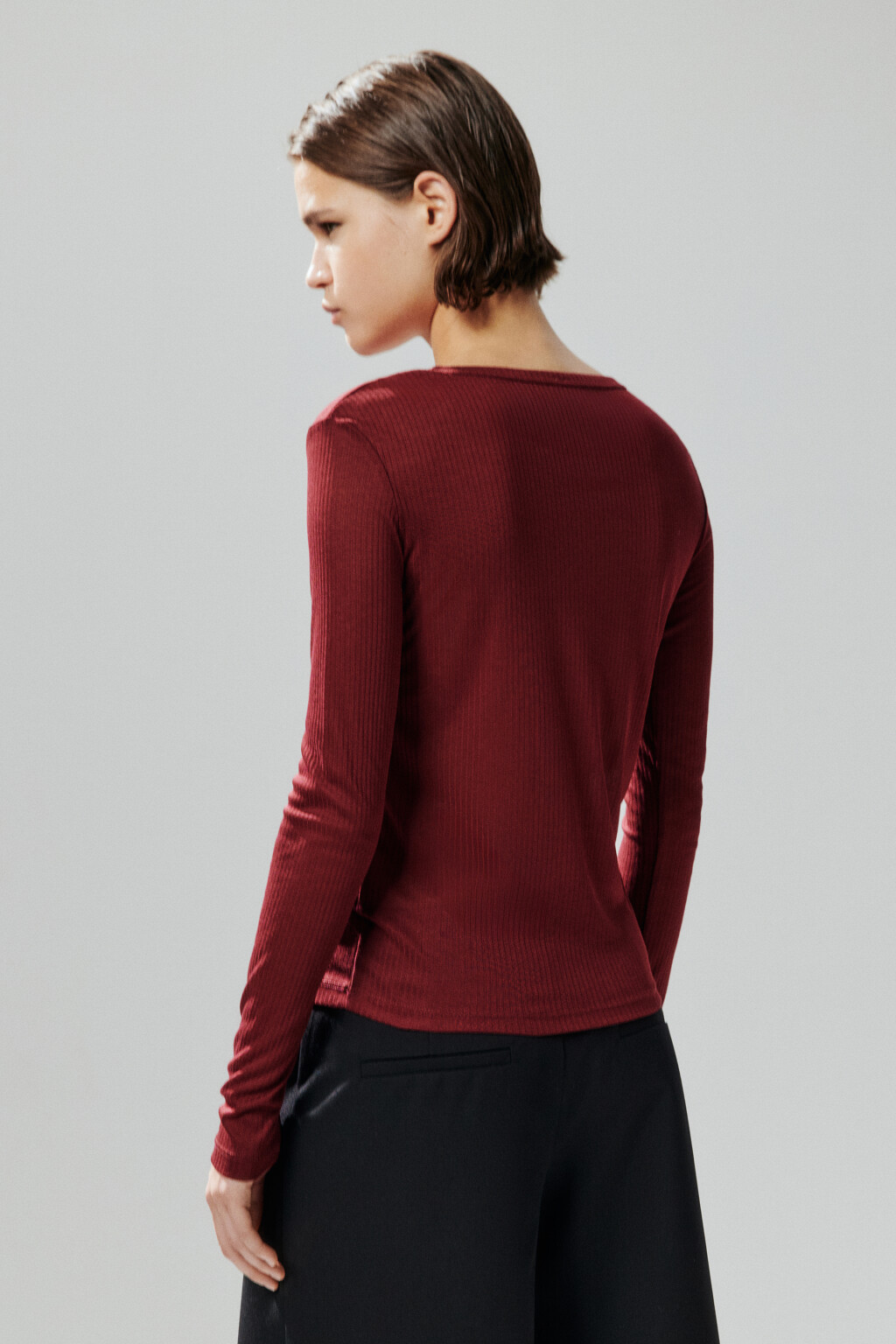 Лонгслив полупрозрачный в рубчик - цвет красный - 3