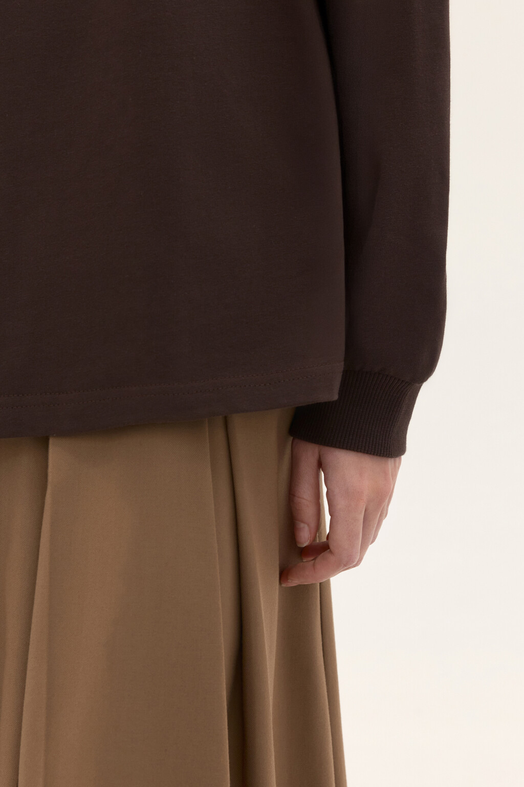 Лонгслив хлопковый с принтом - цвет коричневый - 6