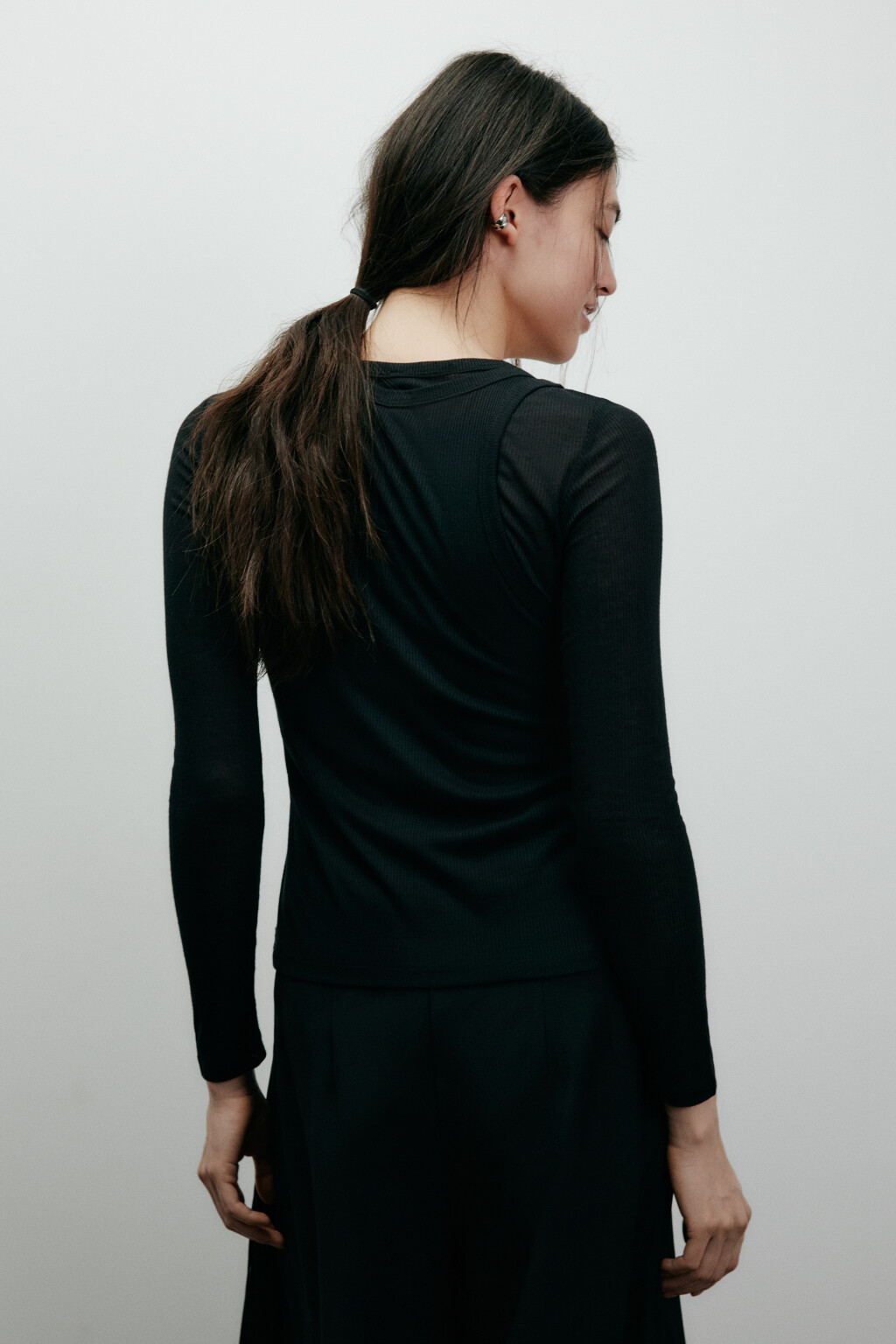 Лонгслив с имитацией майки - цвет черный - 4