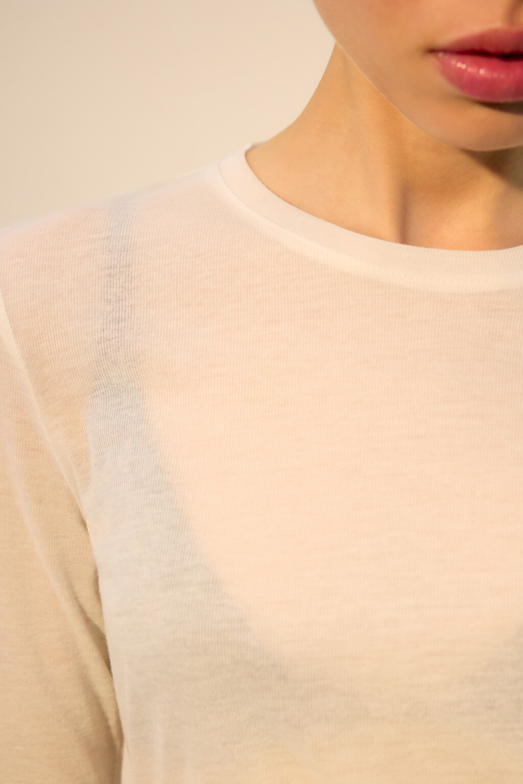 Лонгслив из тонкого трикотажа - цвет белый - 5