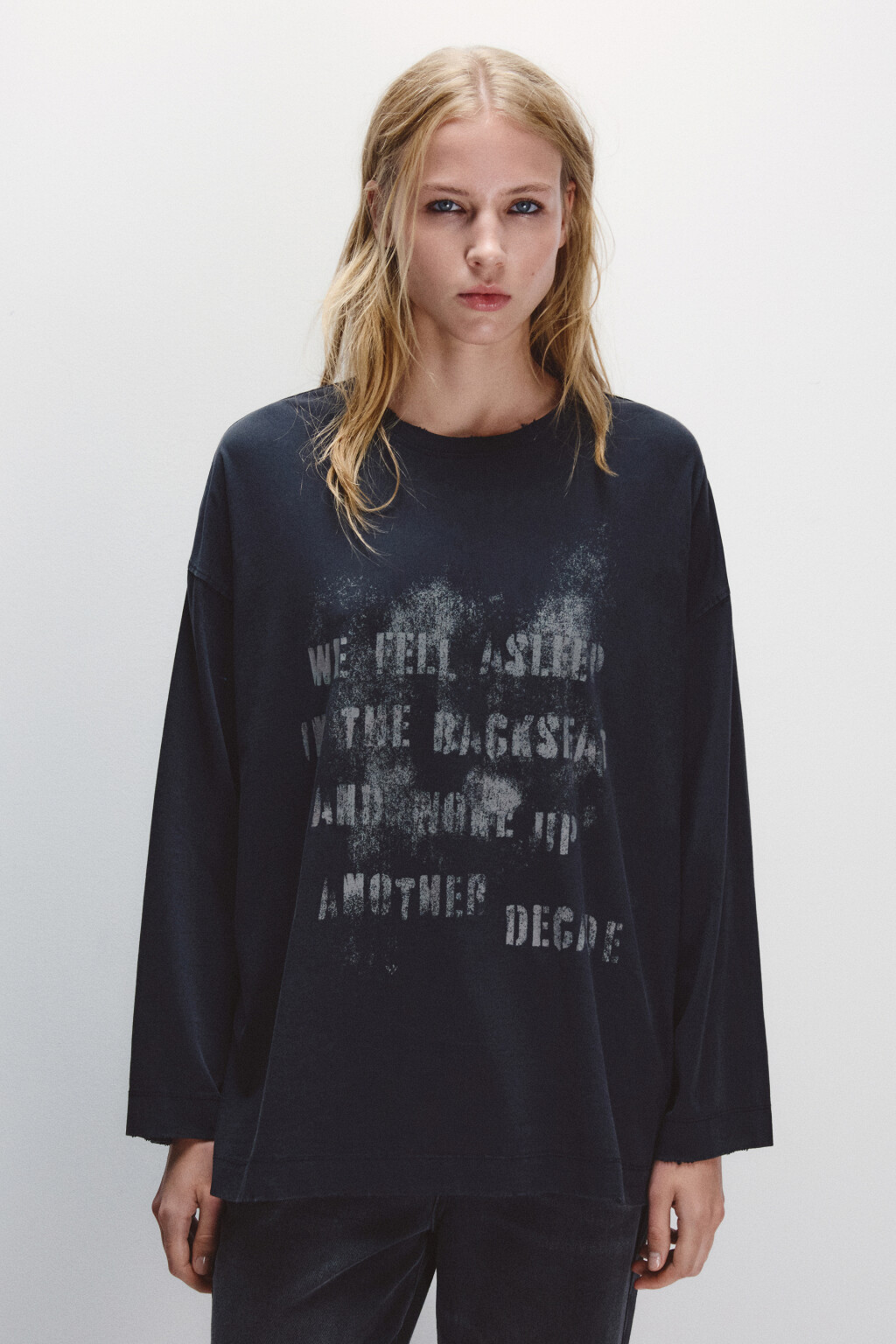 Лонгслив со стиркой и принтом - цвет серый - 3