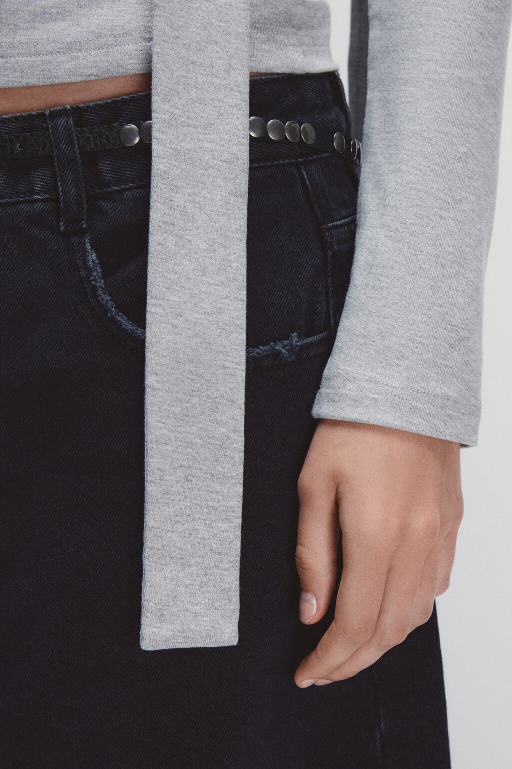 Лонгслив на одно плечо с шарфом - цвет серый - 6