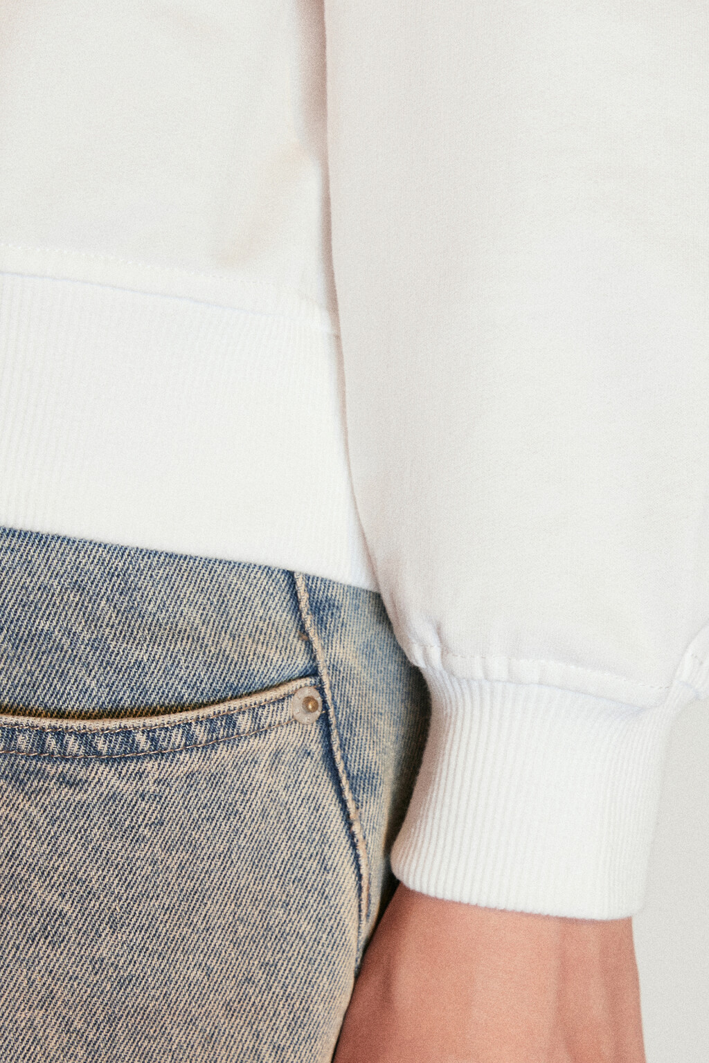 Свитшот базовый из футера - цвет молочный - 6