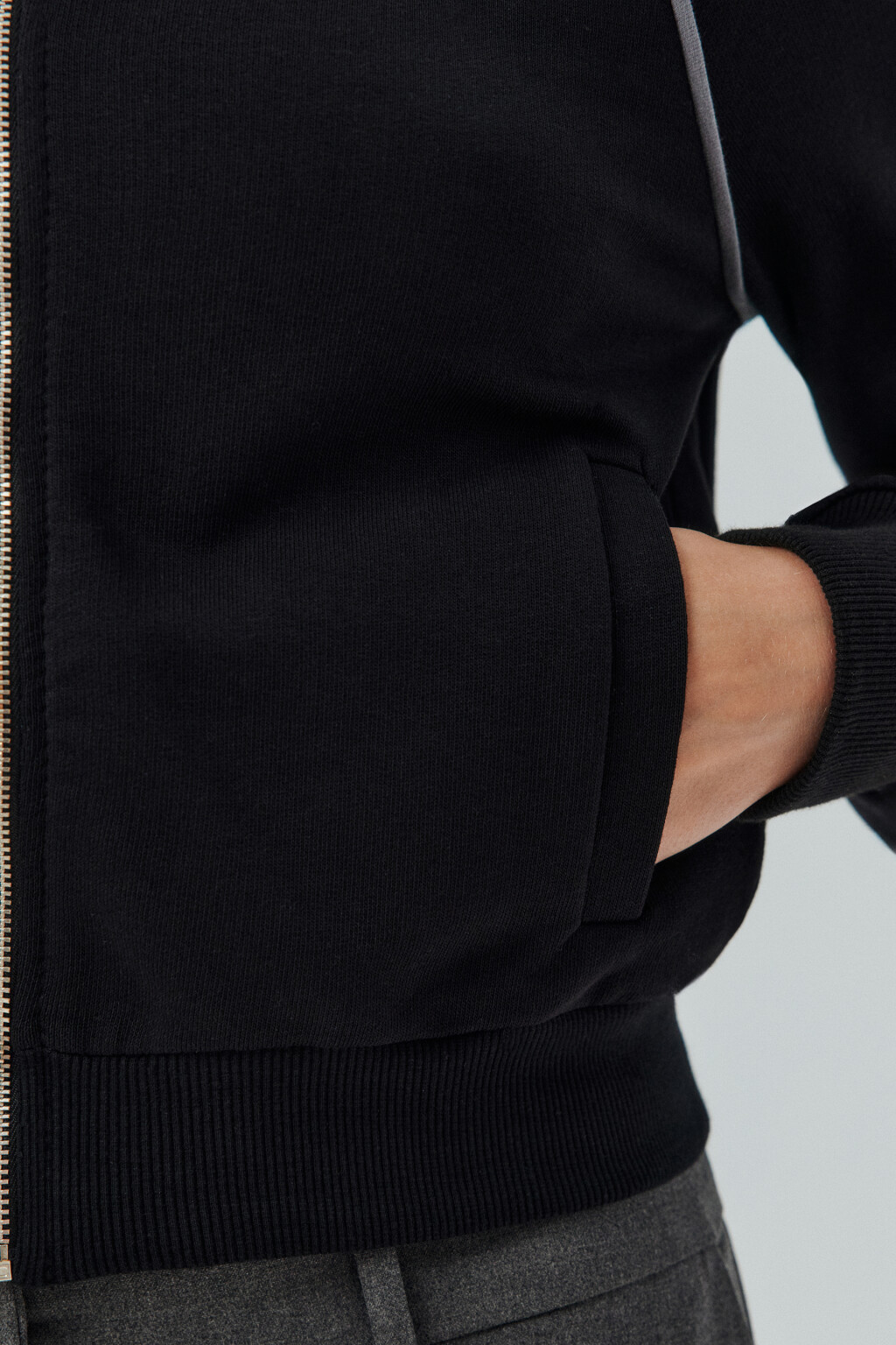 Толстовка на молнии с лампасами - цвет черный - 6