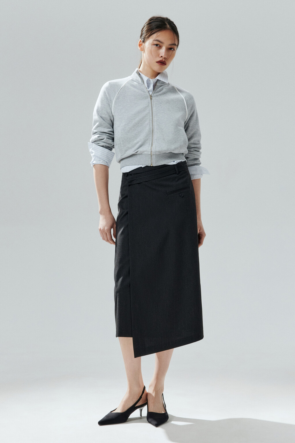 Толстовка на молнии с лампасами - цвет серый - 4