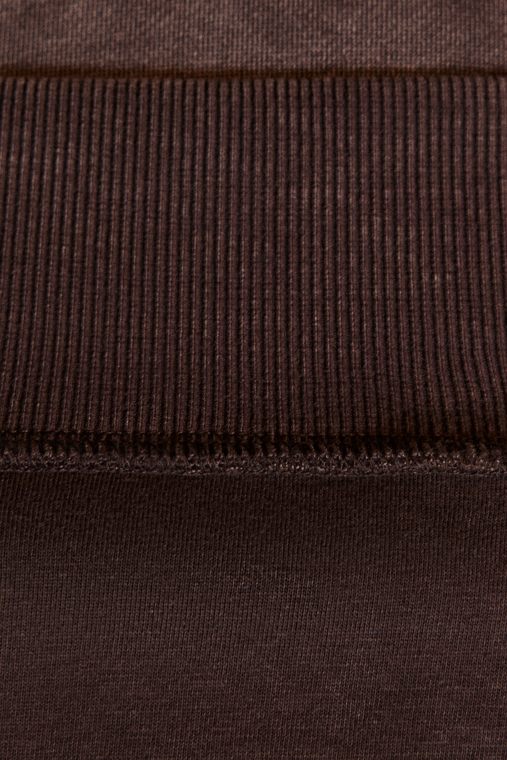 Свитшот с вареным эффектом и принтом - цвет коричневый - 7