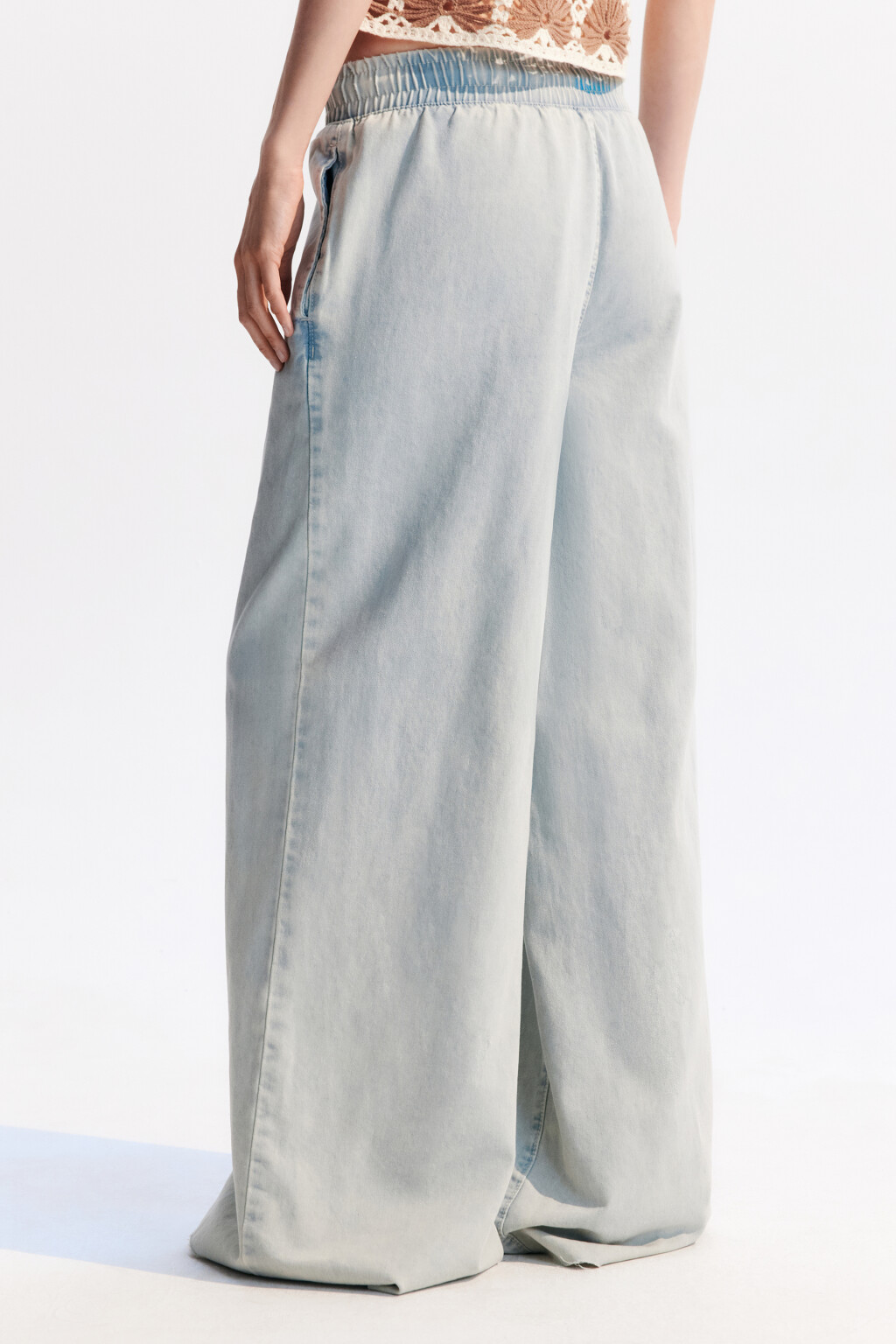 Джинсы широкие с поясом на завязках - цвет голубой - 3
