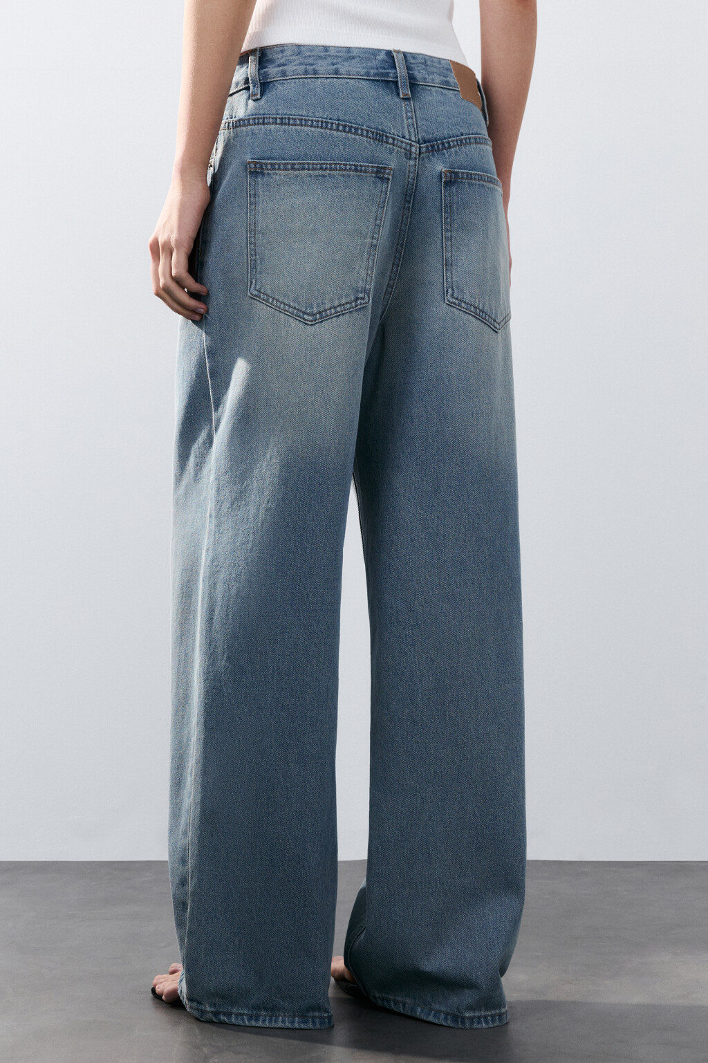 Джинсы baggy fit со средней посадкой - цвет голубой - 4