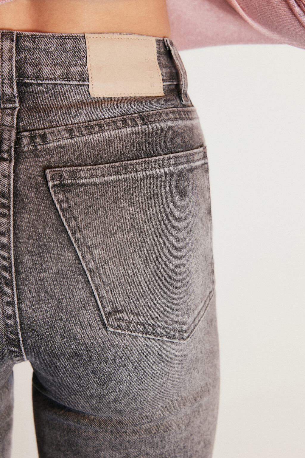 Джинсы клеш с высокой посадкой - цвет серый - 5