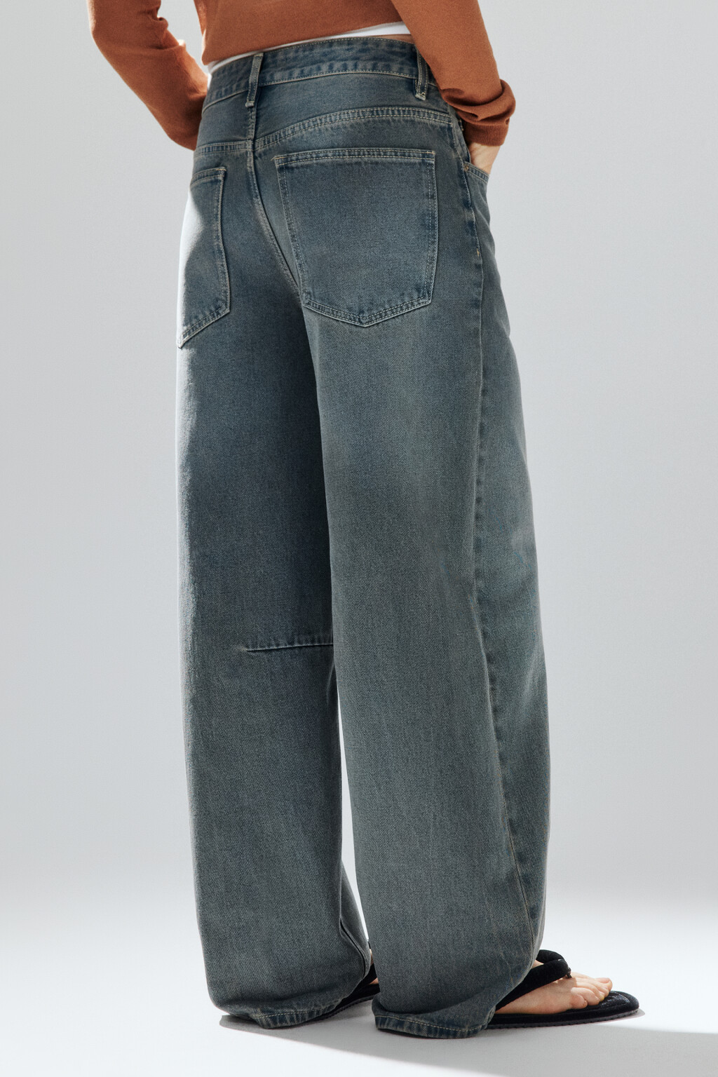 Джинсы barrel fit с вытачками на коленях - цвет темный тинт - 3