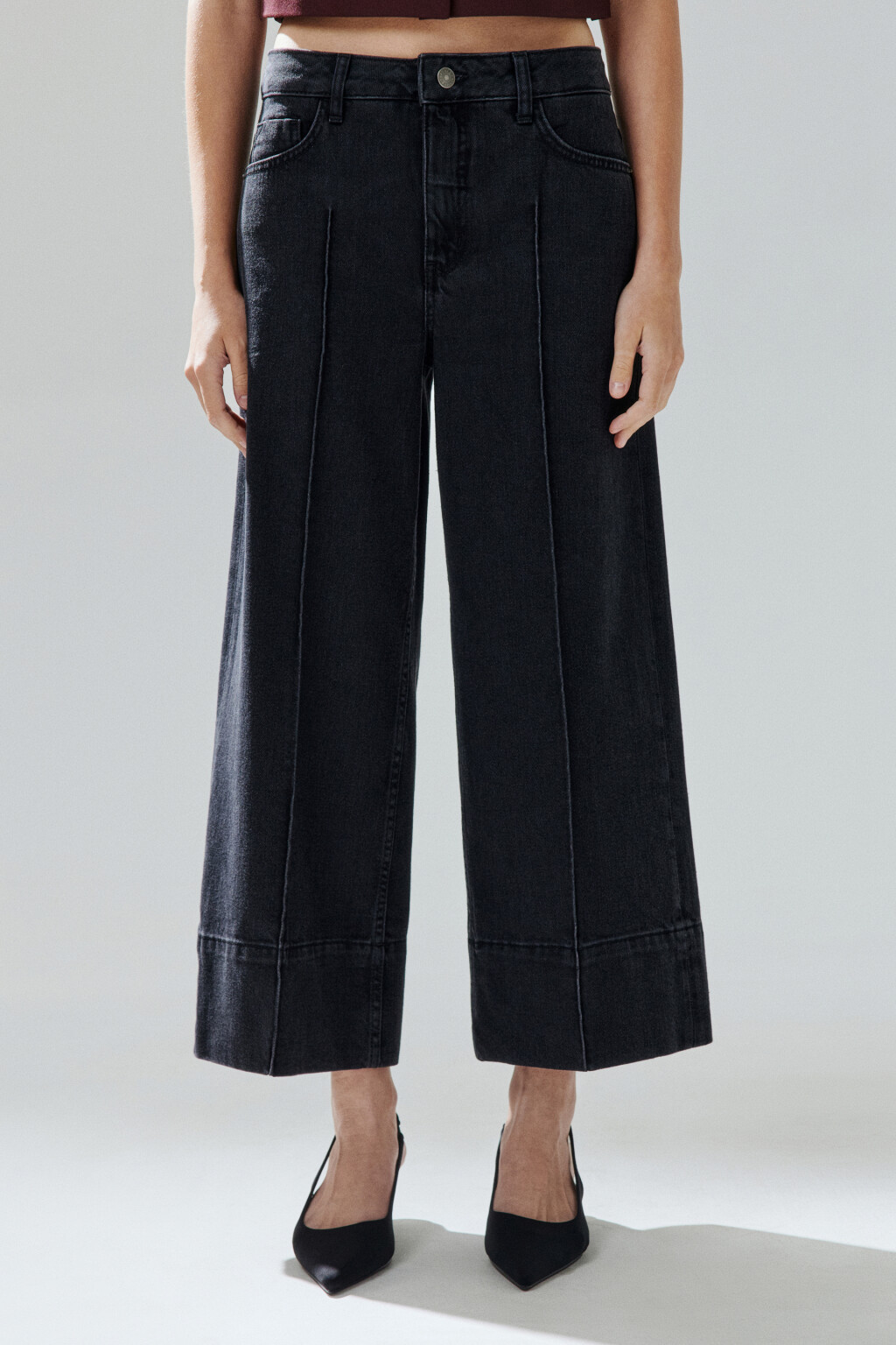 Джинсы укороченные со стрелками - цвет черный - 2