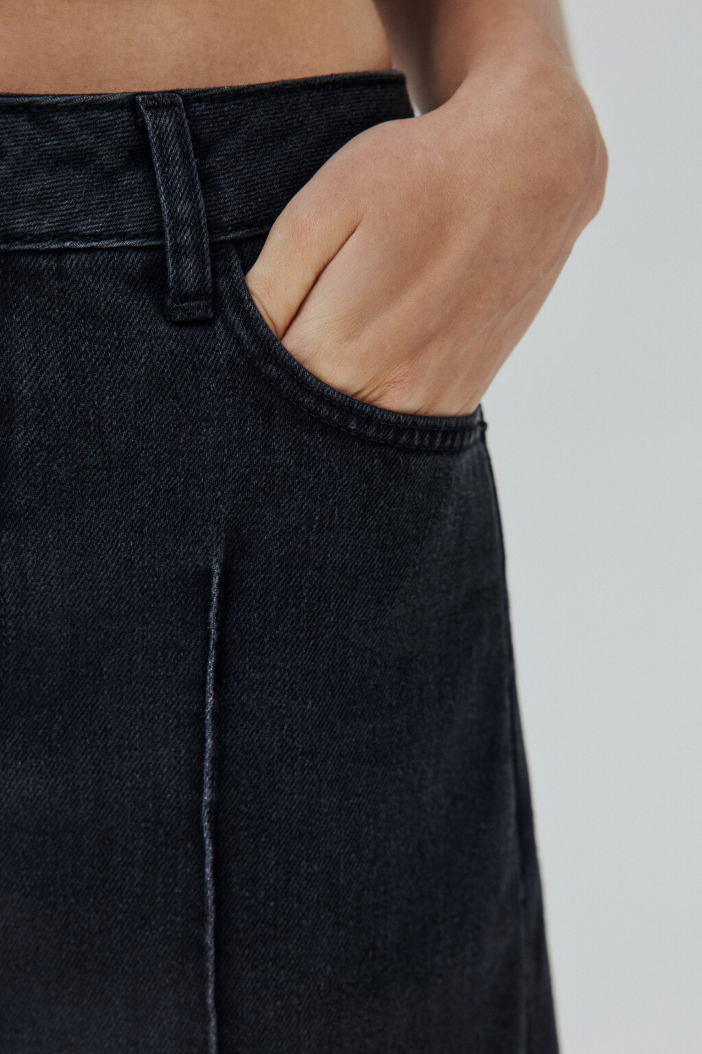 Джинсы укороченные со стрелками - цвет черный - 5