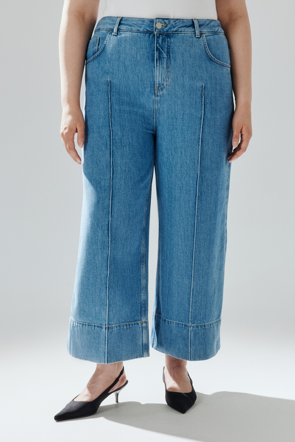 Джинсы широкие со швами-подворотами - цвет голубой - 2