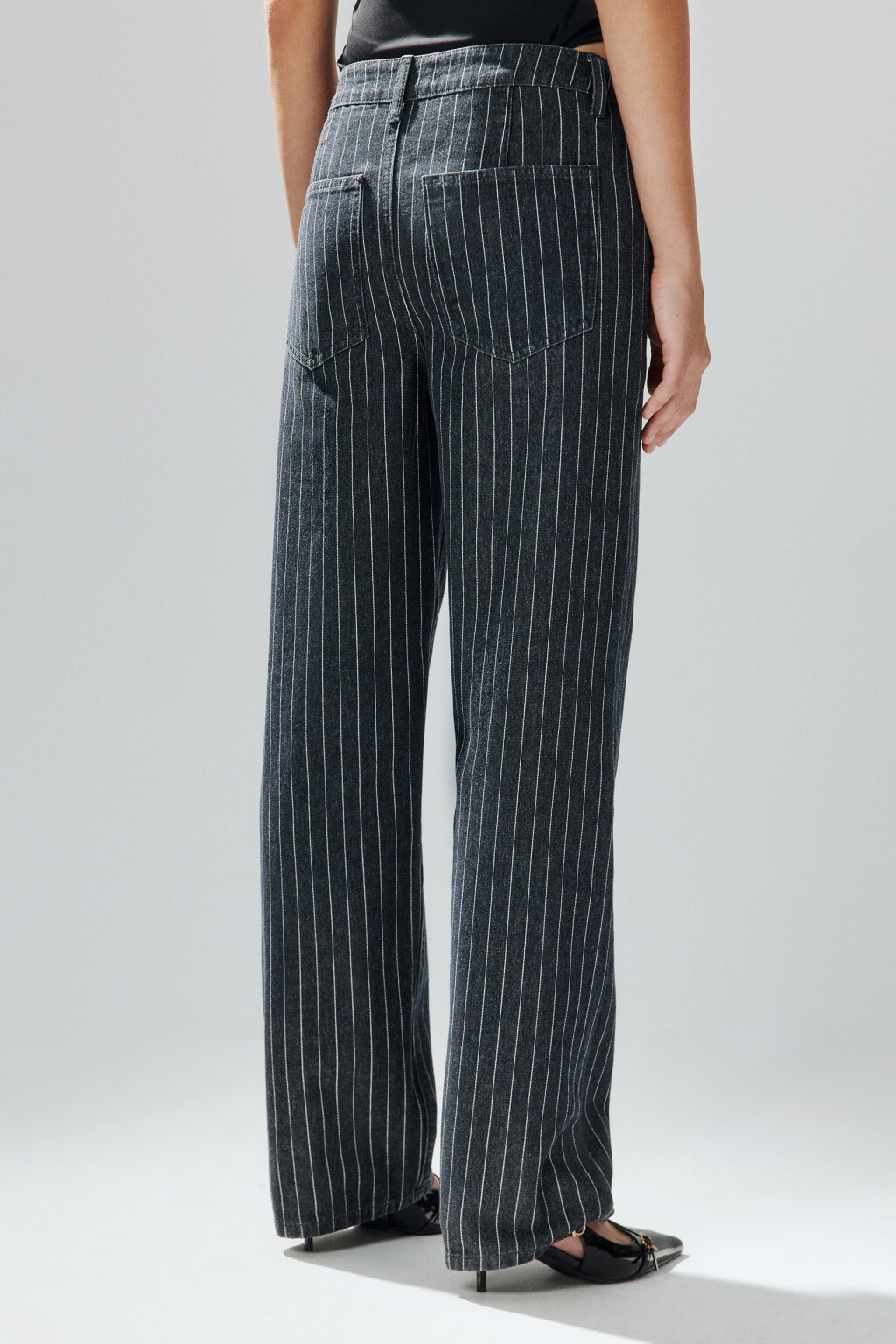 Джинсы прямые в полоску - цвет серый - 3