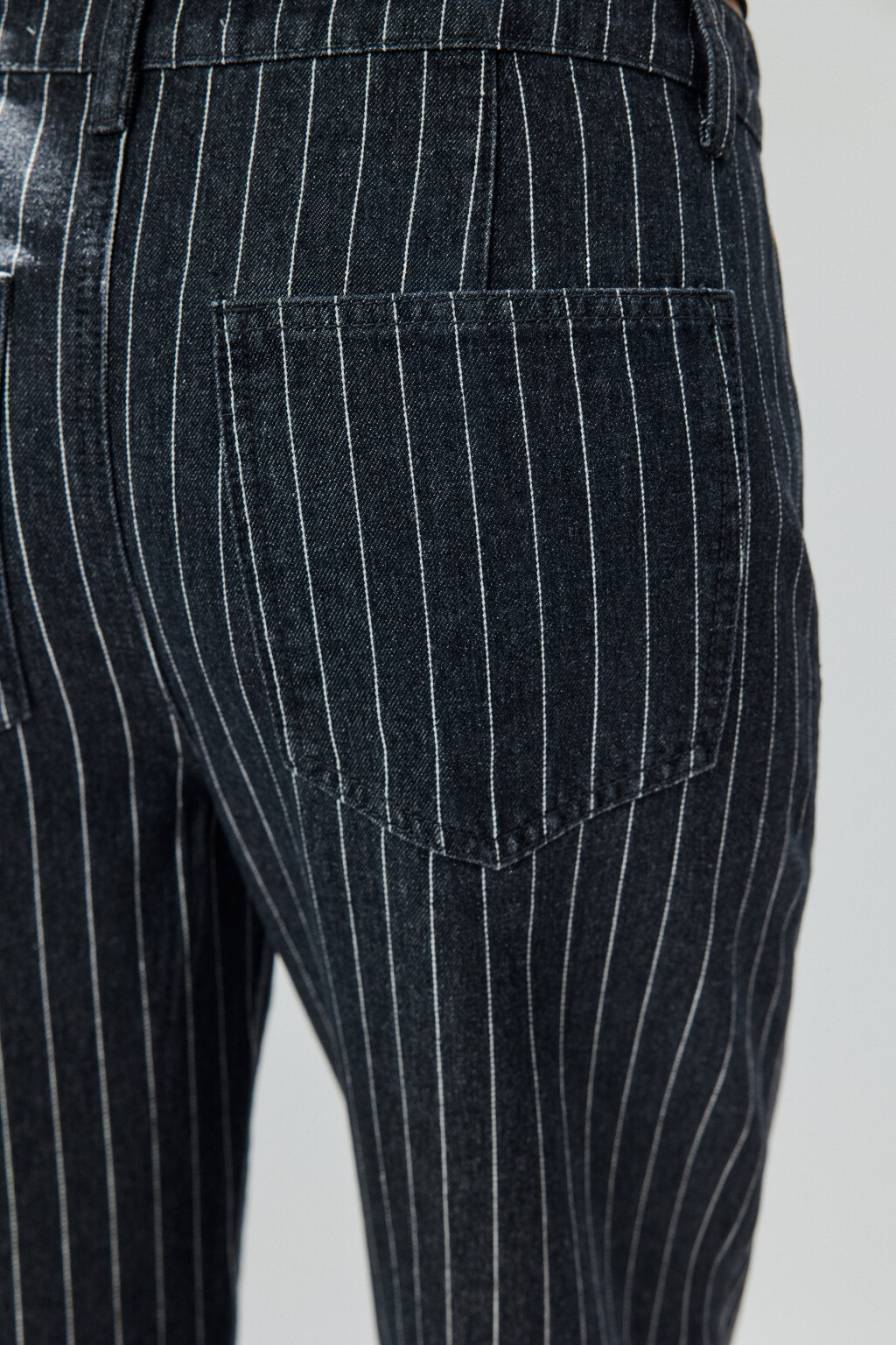 Джинсы прямые в полоску - цвет серый - 6