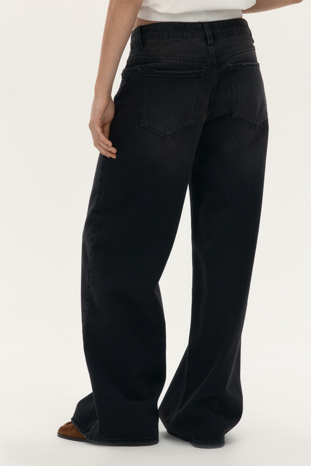 Джинсы широкие со средней посадкой - цвет черный - 3