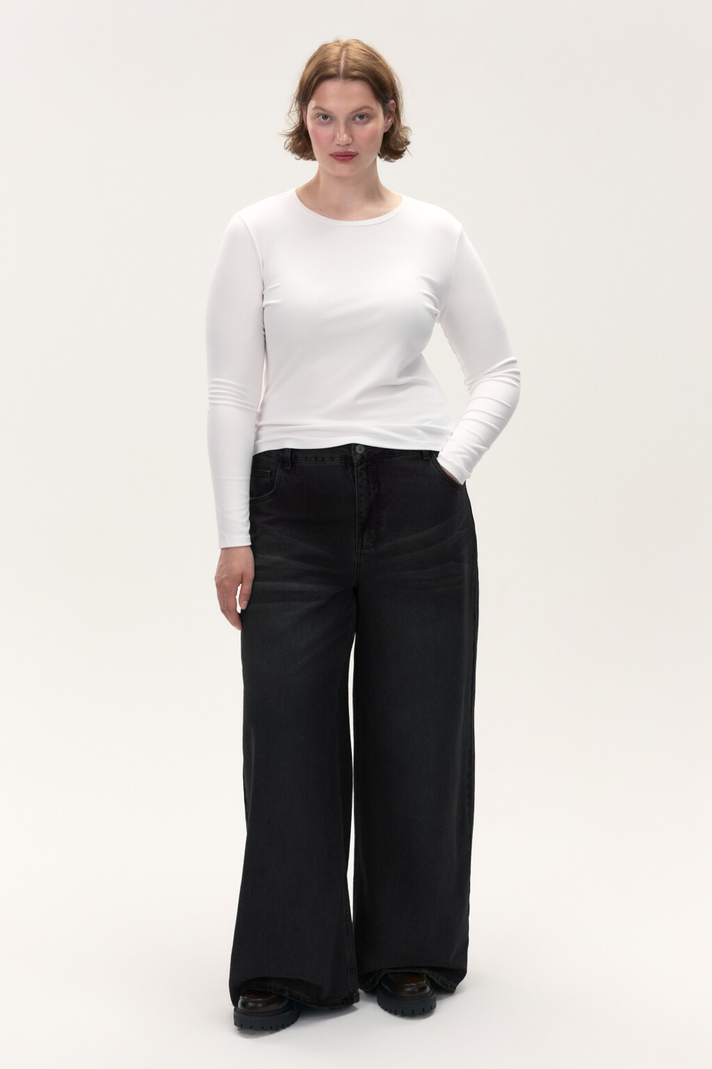 Джинсы широкие со средней посадкой - цвет черный - 3