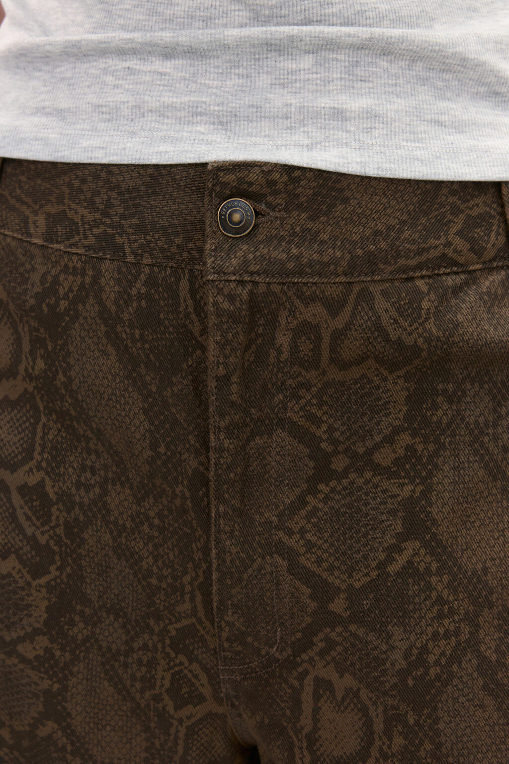 Джинсы baggy со змеиным принтом - цвет коричневый - 5