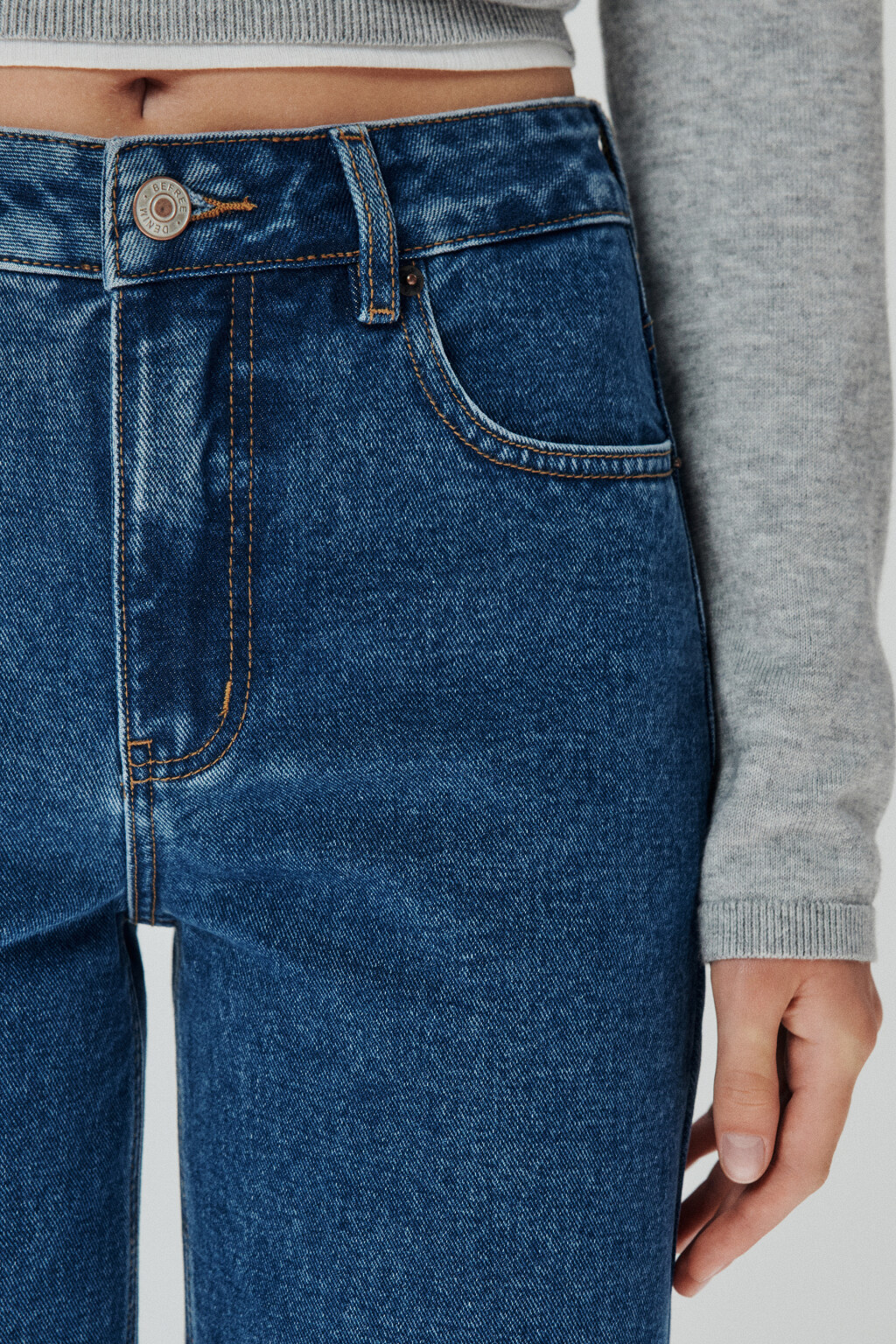 Джинсы прямые со средней посадкой - цвет голубой - 6