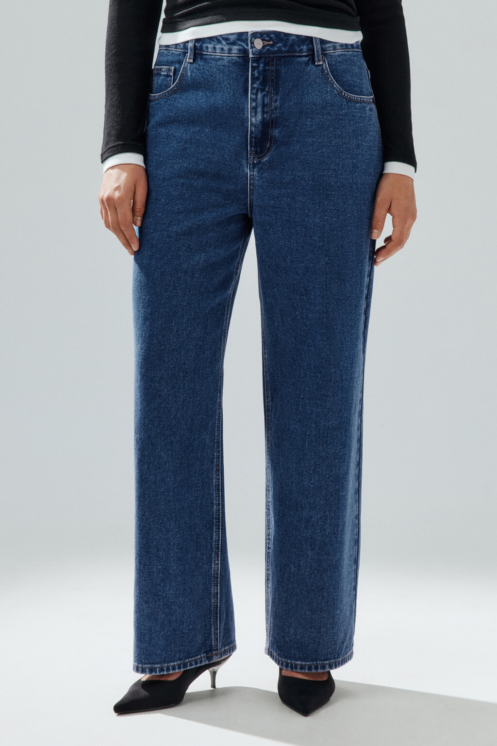 Джинсы прямые со средней посадкой - цвет голубой - 2