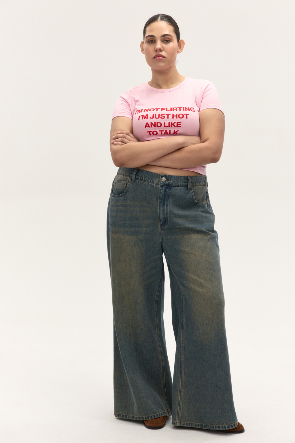 Джинсы широкие с резинкой на поясе - цвет темный тинт - 1