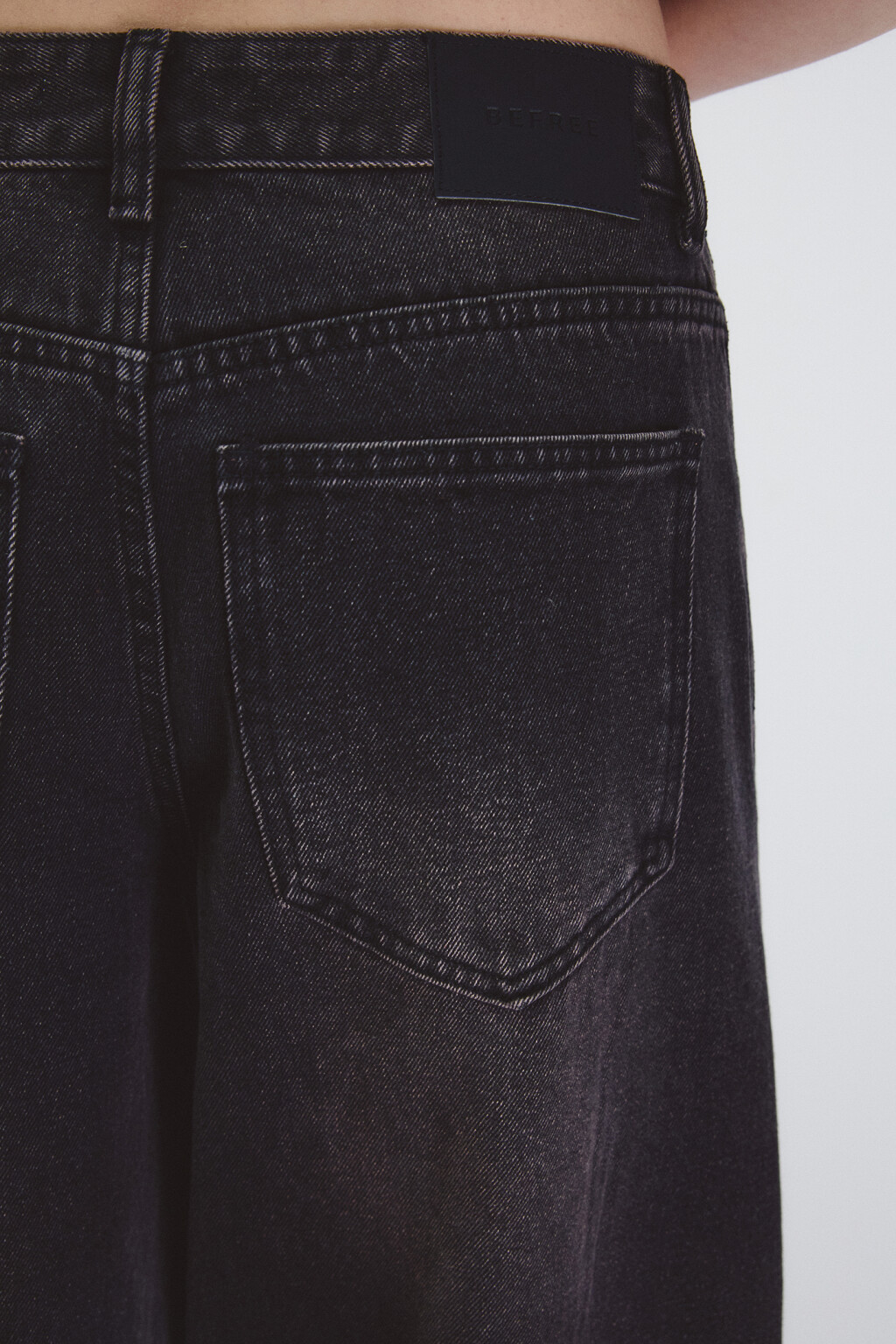 Джинсы широкие со средней посадкой - цвет коричневый - 7