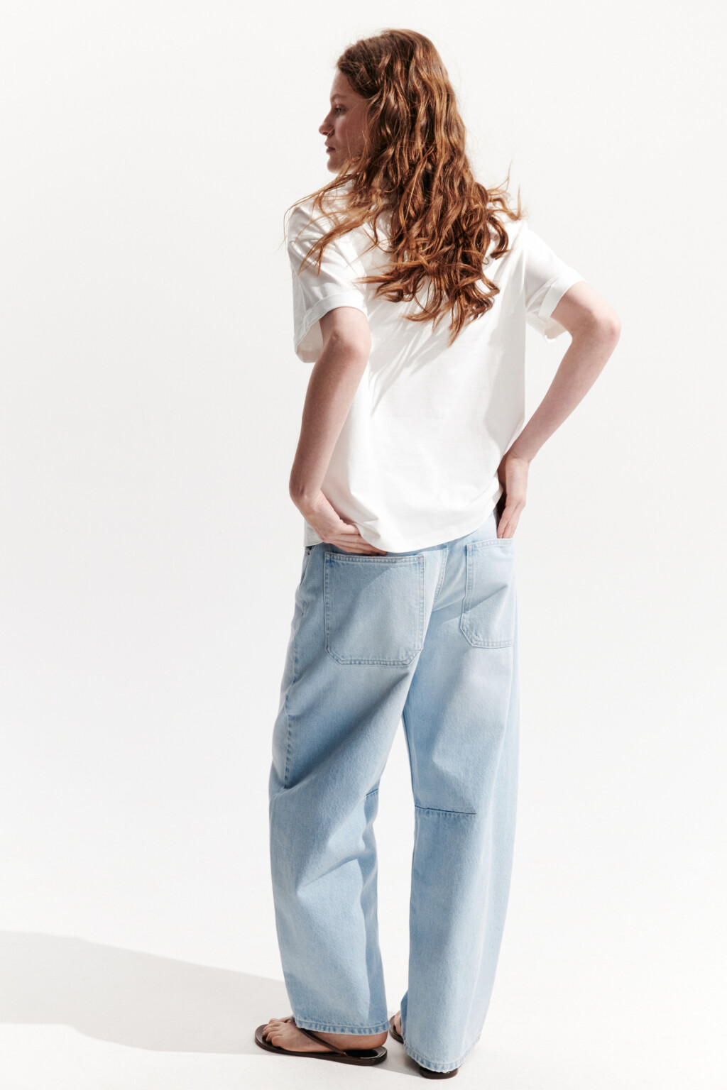 Джинсы barrel fit со средней посадкой - цвет голубой - 2