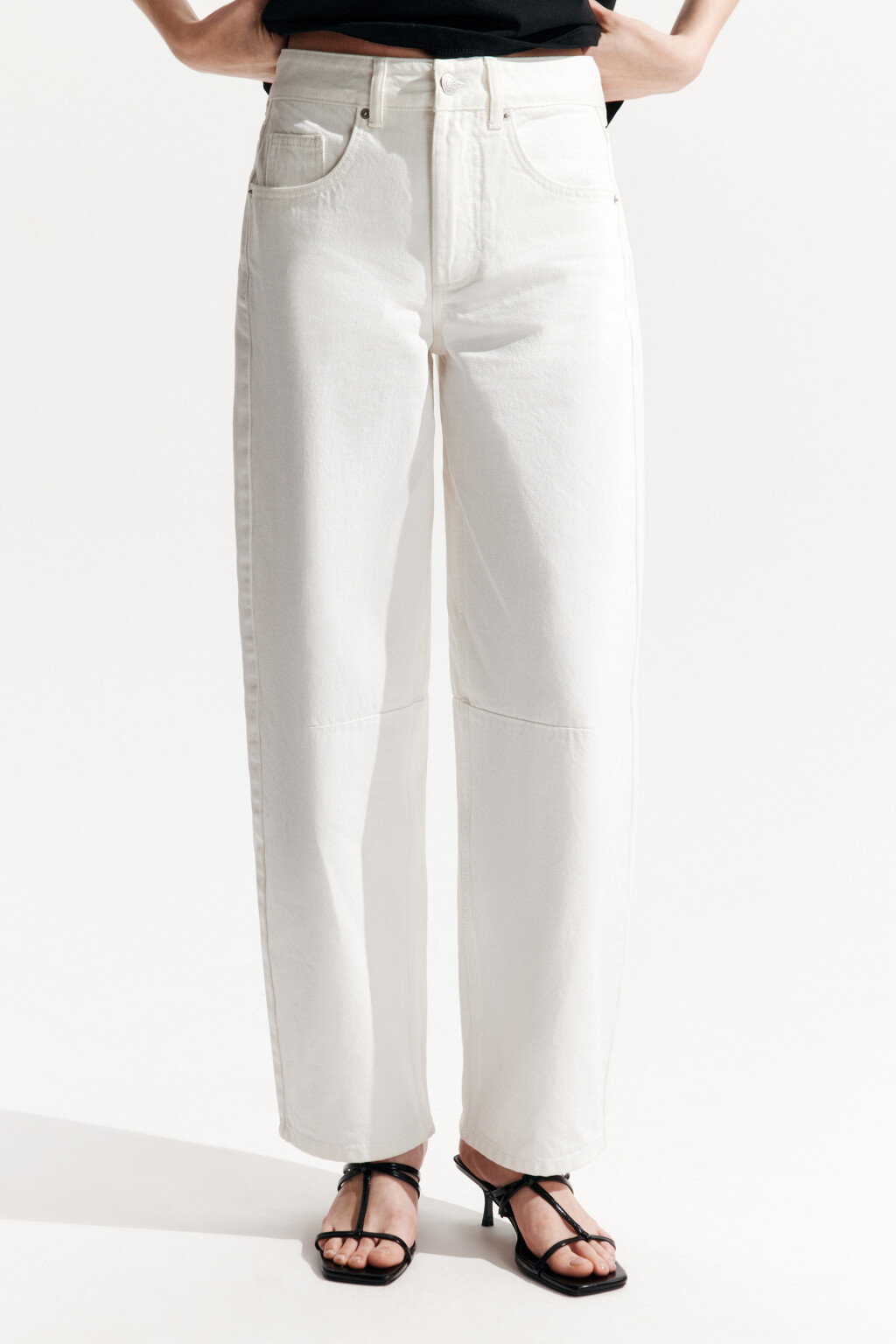 Джинсы barrel fit со средней посадкой - цвет белый - 2