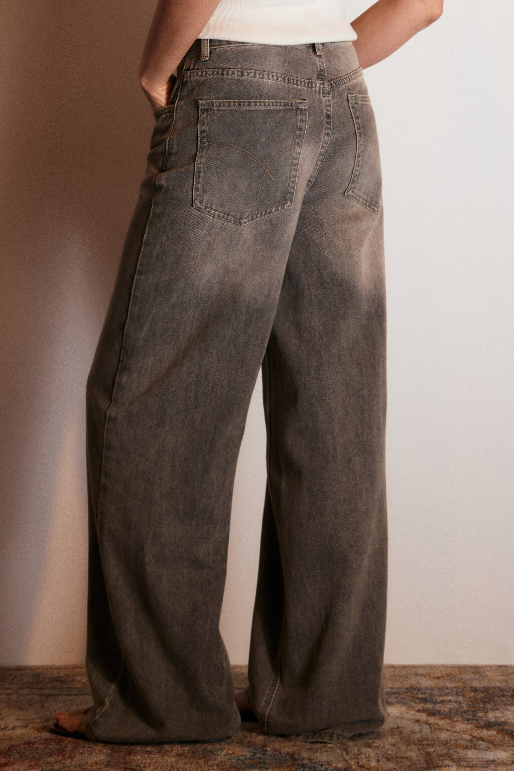 Джинсы широкие со средней посадкой - цвет темный тинт - 4