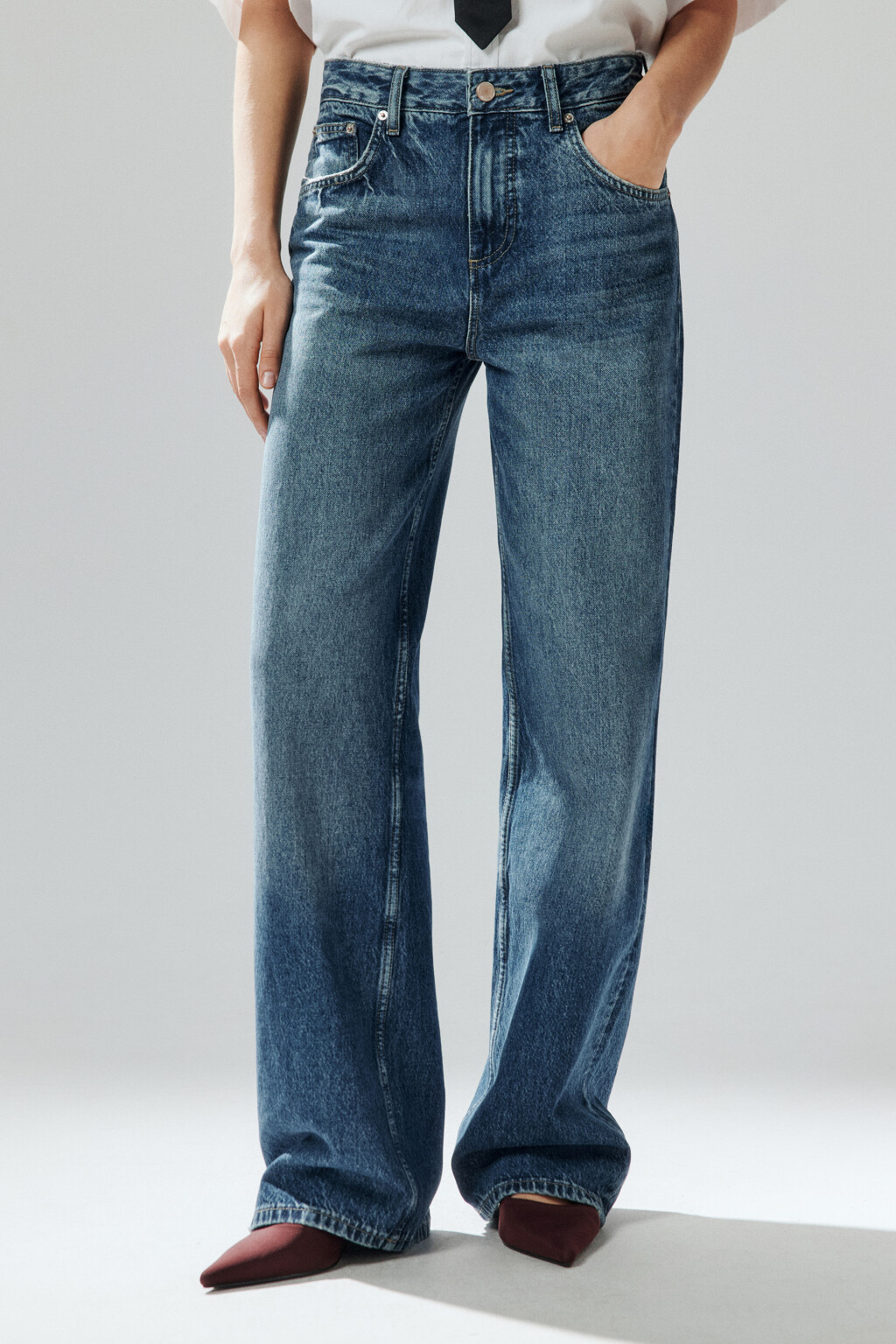 Джинсы прямые со средней посадкой - цвет голубой - 2