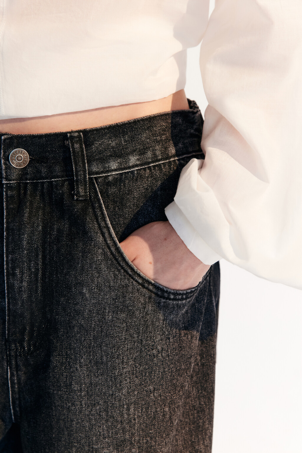 Джинсы baggy fit с рваными коленями - цвет серый - 6