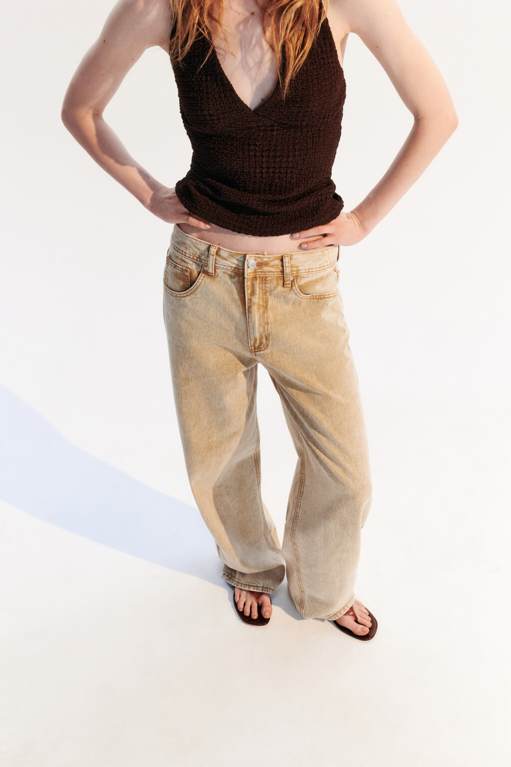 Джинсы baggy fit со средней посадкой - цвет бежевый - 2