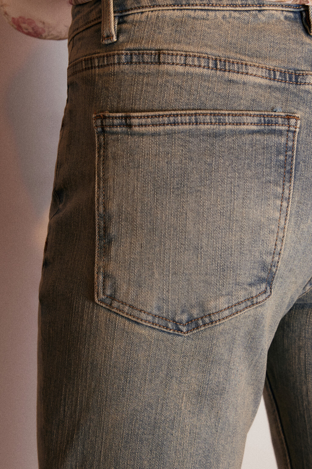 Джинсы клеш укороченные с сырыми срезами - цвет синий - 6