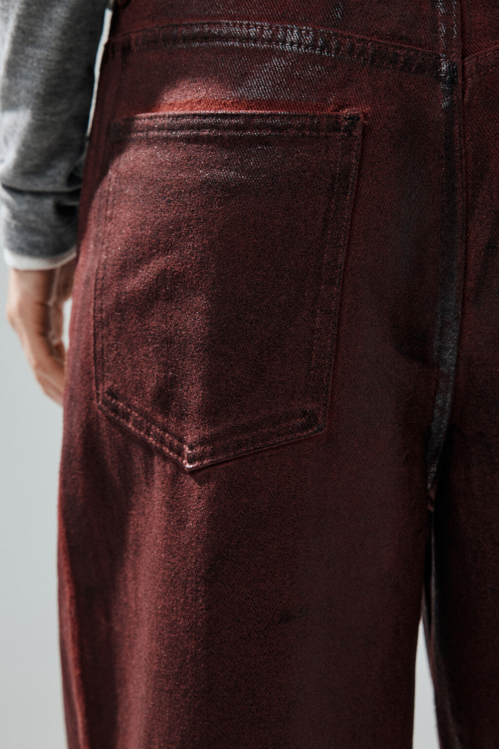 Джинсы baggy fit с накатом - цвет бордовый - 6