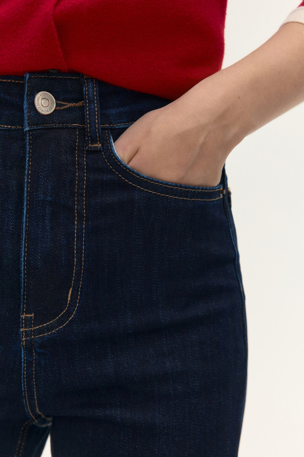 Джинсы клеш укороченные - цвет синий - 6