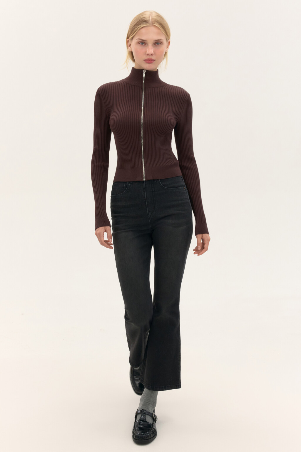 Джинсы клеш укороченные - цвет серый - 1