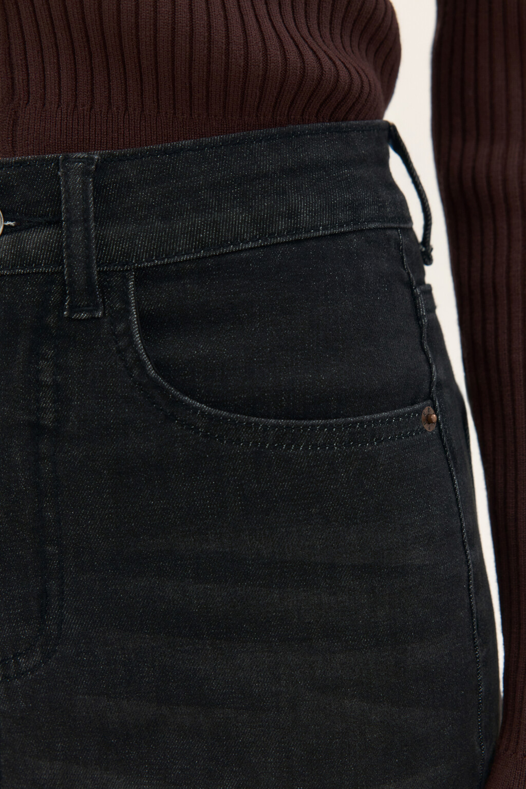 Джинсы клеш укороченные - цвет серый - 6