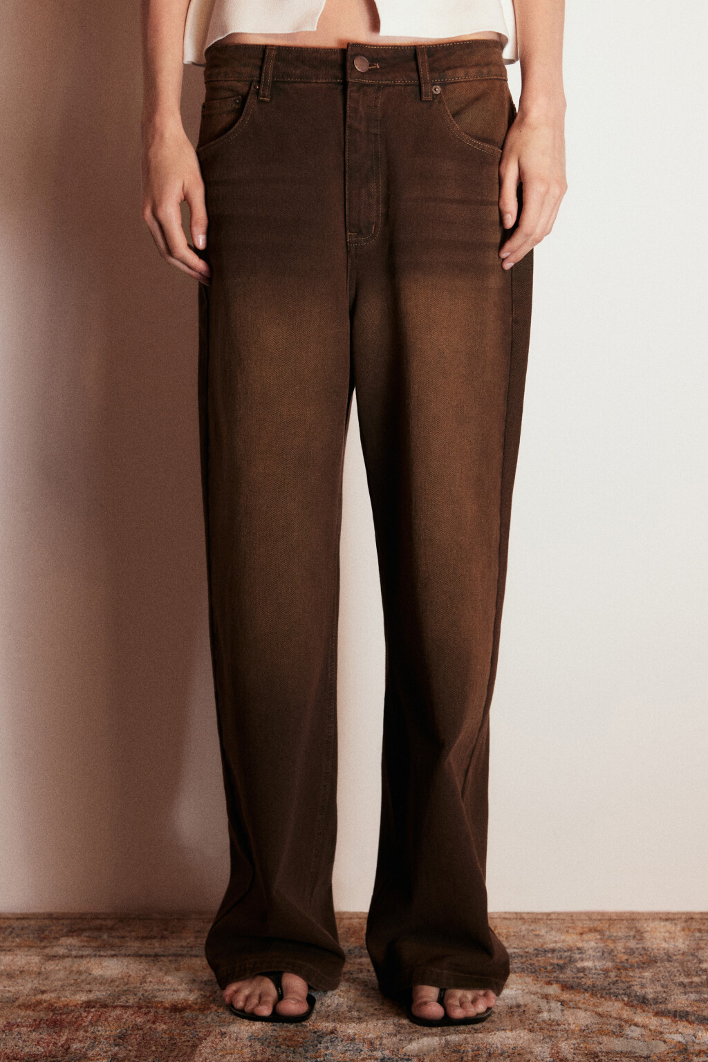 Джинсы baggy с эффектом грязной стирки - цвет коричневый - 2