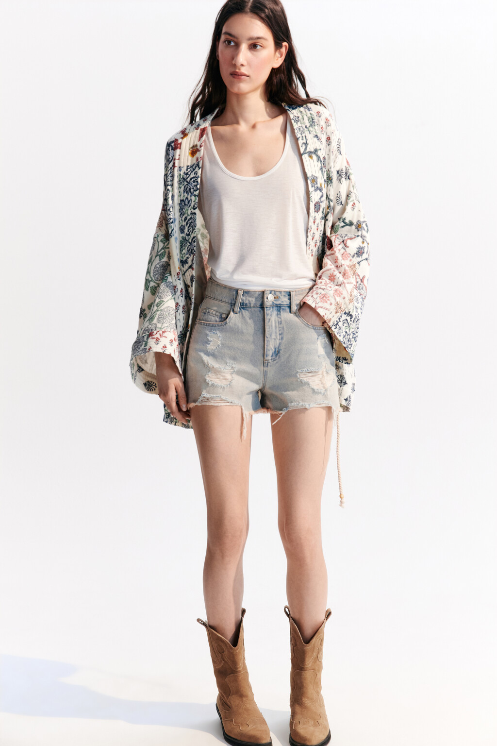 Шорты джинсовые рваные - цвет темный тинт - 1