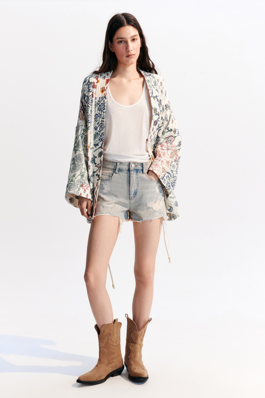 Шорты джинсовые рваные - цвет темный тинт - 4